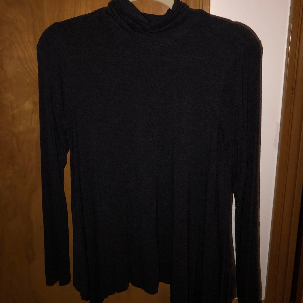 Plum American Eagle Long sleeve turtleneck